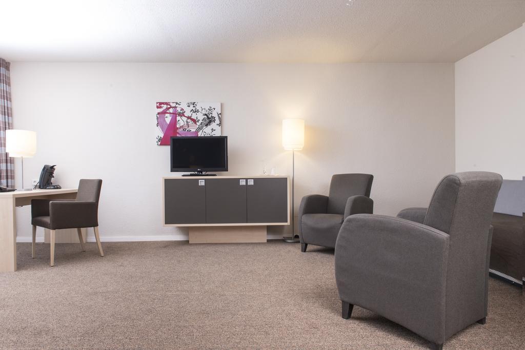 Mercure Bonn Hardtberg Habitación foto